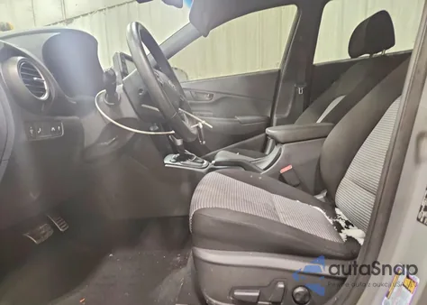 2021 Hyundai Kona Night z USA, uszkodzony, nr VIN KM8K6CA55MU712226